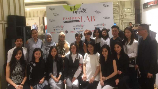 Desainer yang berpartisipasi dalam Fashion Lab