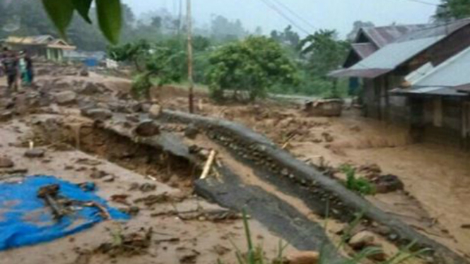 Banjir bandang Aceh Tenggara.