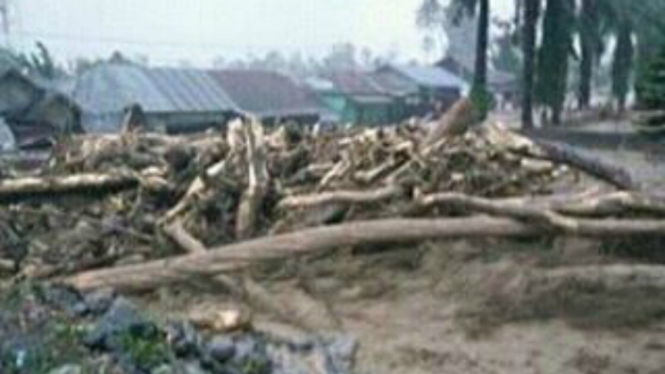 Banjir bandang Aceh Tenggara.