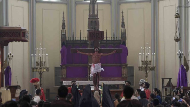 Drama Penyaliban Yesus di Katedral Jakarta - Paskah Isa Almasih