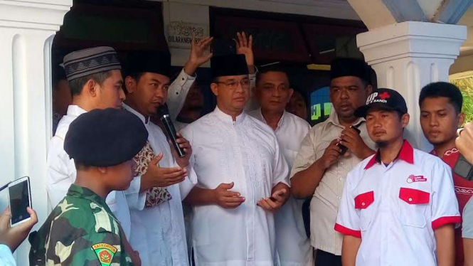 Anies Baswedan resmikan masjid di Lubang Buaya, Jakarta Timur