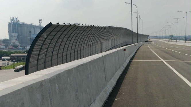 Jalan Tol Akses Pelabuhan Tanjung Priok.