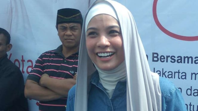 Mantan artis yang kini menjadi anggota DPR, Rachel Maryam.