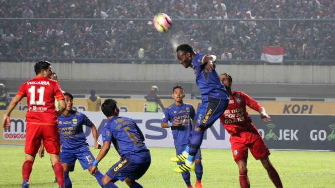 Laga Persib Bandung vs Arema FC.