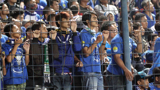 Aksi Bobotoh Dukung Persib.