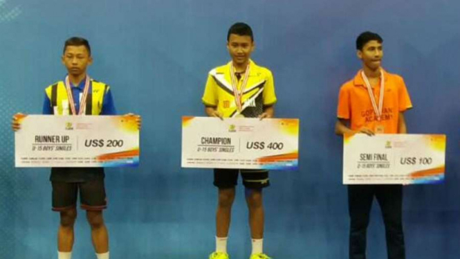 Muhammad Sulran Nurhabibu Mayan juara turnamen bulutangkis Pembangunan Jaya Raya