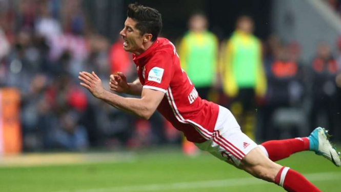 Penyerang Bayern Munich, Robert Lewandowski.