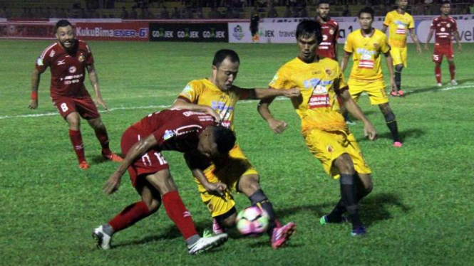 Semen Padang saat menghadapi Sriwijaya FC