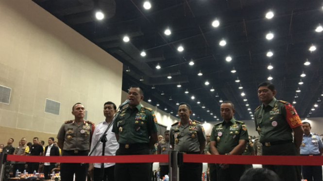 Panglima TNI, Kapolri, Menkopolhukam, Kapolda Metro Jaya di acara pembekalan 