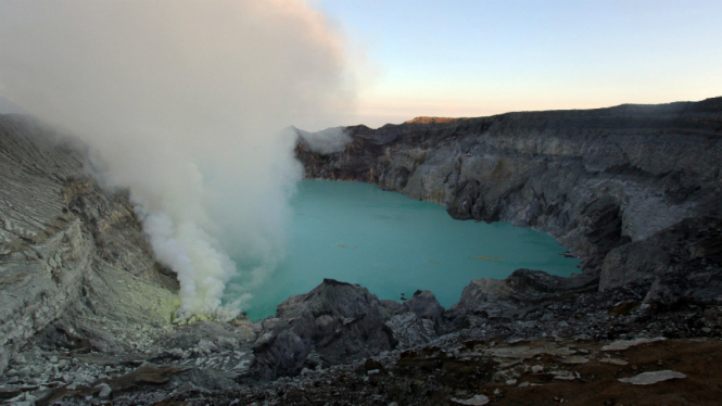 Panorama kawah Ijen di Banyuwangi