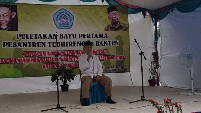 Pengasuh Pondok Pesantren Tebuireng, Jombang, Solahudin Wahid (Gus Solah)