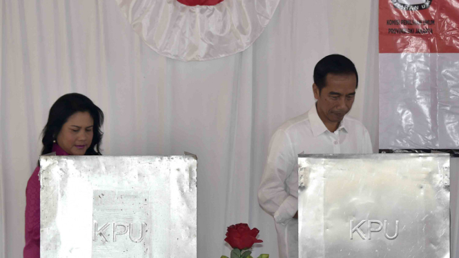 Presiden Jokowi Gunakan Hak Pilih di TPS Gambir