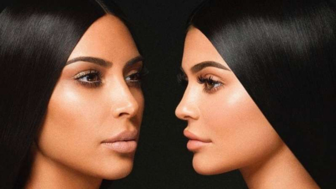 Kim Kardashian dan Kylie Jenner