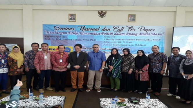 Seminar Nasional dan Call for Paper Unirow, Tuban.