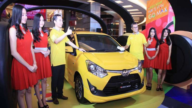 Toyota New Agya resmi mengaspal di Makassar