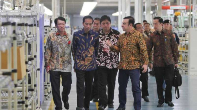 Presiden Joko Widodo Resmikan Pabrik Pajero Sport dan MPV Pesaing Avanza