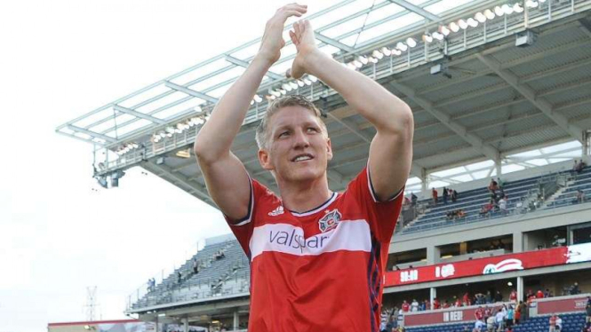 Gelandang Chicago Fire, Bastian Schweinsteiger