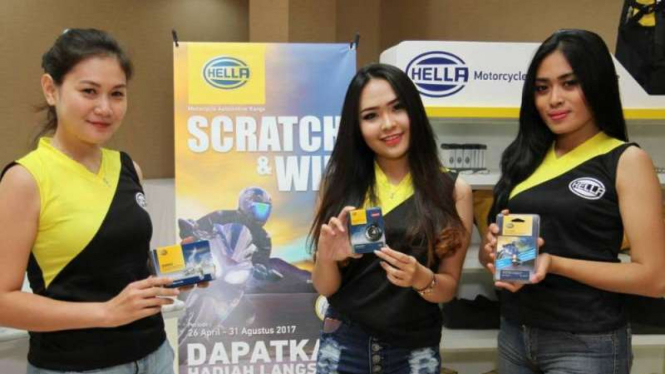 Produk Hella untuk sepeda motor 