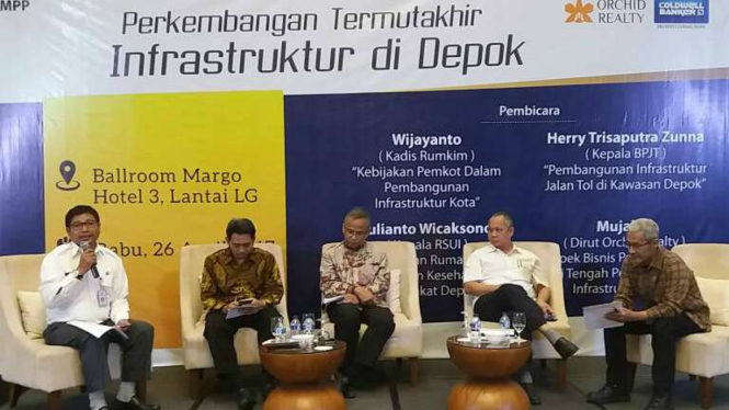 Diskusi rumah vertikal di Depok, Jawa Barat.