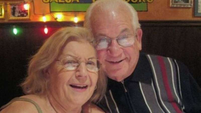 Pasangan lansia ini meninggal dunia hanya selisih 40 menit.
