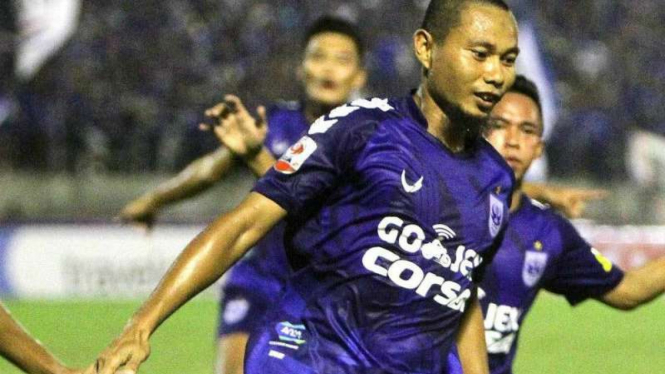Aksi pemain PSIS Semarang di laga Liga 2