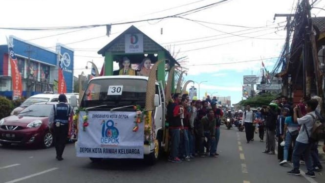 Pawai budaya di Depok