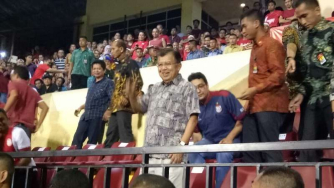 Wakil Presiden Republik Indonesia, Jusuf Kalla menyaksikan PSM vs Persija