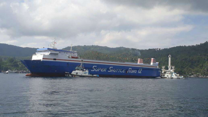 Kapal RoRo rute Davao-Bitung.