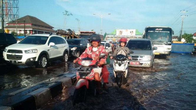 Banjir rob di Semarang 