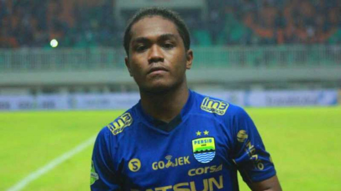 Winger Persib Bandung, Fulgensius Billy Keraf