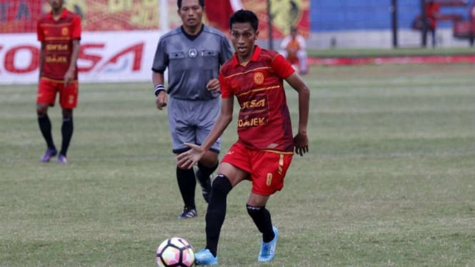 Pemain Persib Bantul, Johan Manaji