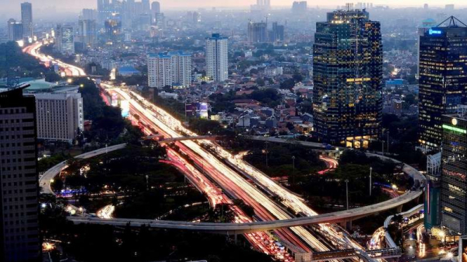 Tahap final proyek simpang susun di Bundaran Semanggi Jakarta