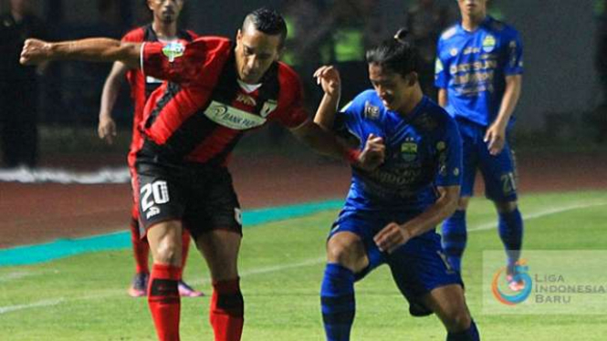 Laga Liga 1 Persib vs Persipura