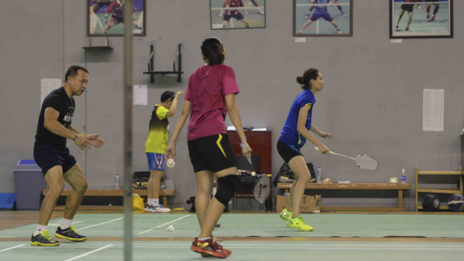 Suasana latihan Pelatnas bulutangkis PBSI di Cipayung, Jakarta