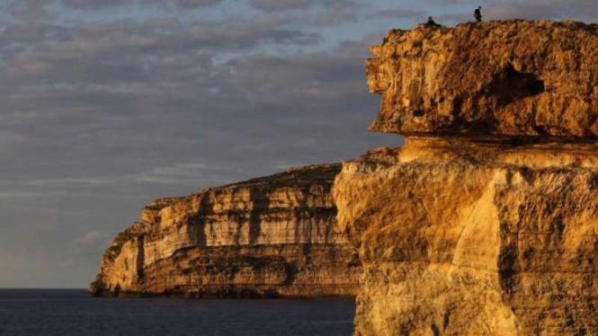 Pantai Gozo di Pulau Malta
