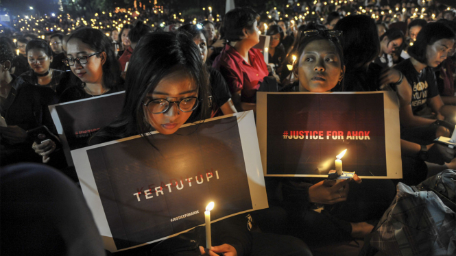 Aksi para pendukung mantan Gubernur DKI Jakarta Basuki Tjahaja Purnama atau Ahok
