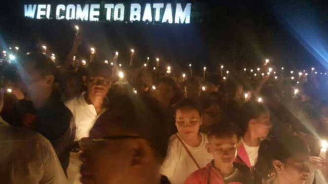 Ribuan orang aksi solidaritas untuk Ahok di Batam