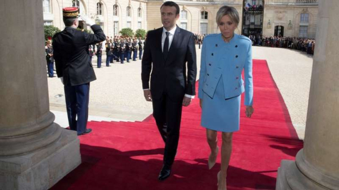 Emmanuel Macron dan Brigitte Trogneux