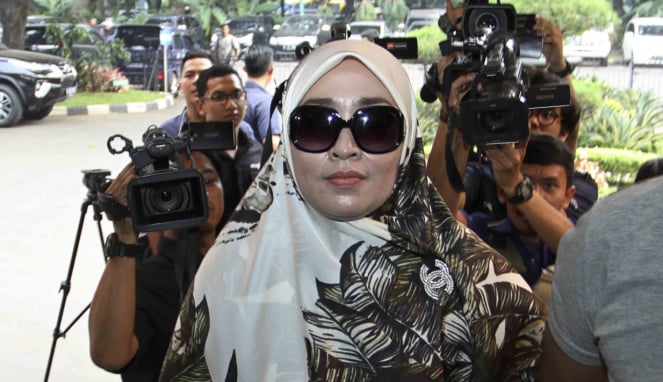 Firza Husein, tersangka kasus pornografi baladacintarizieq.