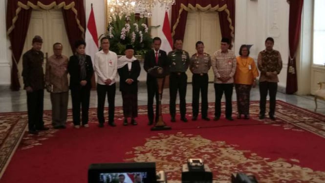 Presiden Jokowi memberikan keterangan pers bersama tokoh agama, Selasa, 16 Mei 2017.