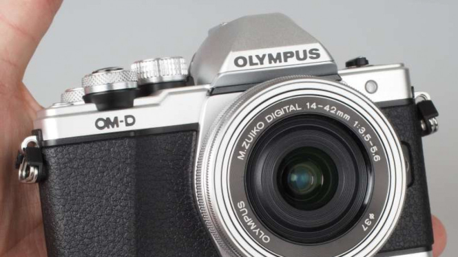 Kamera mirrorless Olympus OMD E-M10 Mark II