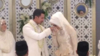 Makna Angka Sembilan di Mahar Pernikahan Fairuz