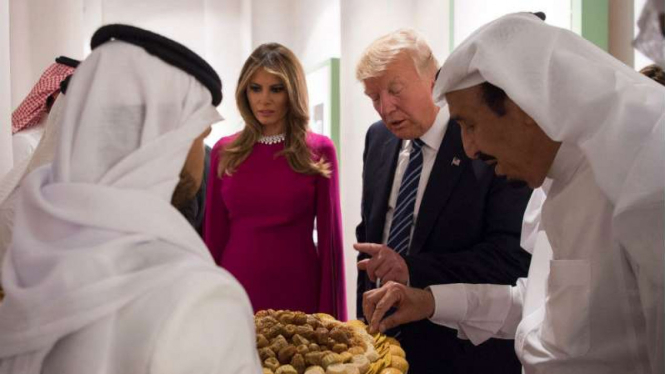 Raja Salman menjamu Donald Trump dan Melania