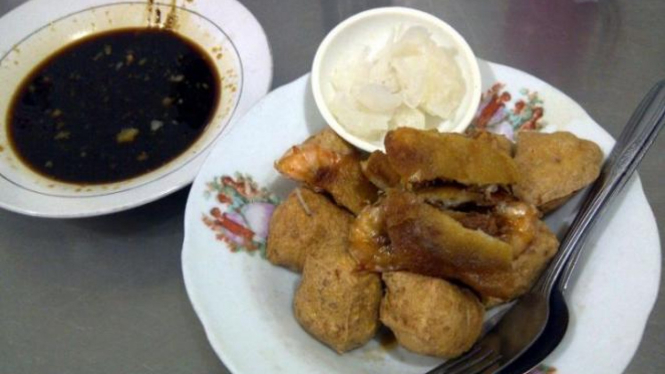 Tahu Pong Jajanan Melegenda Di Semarang