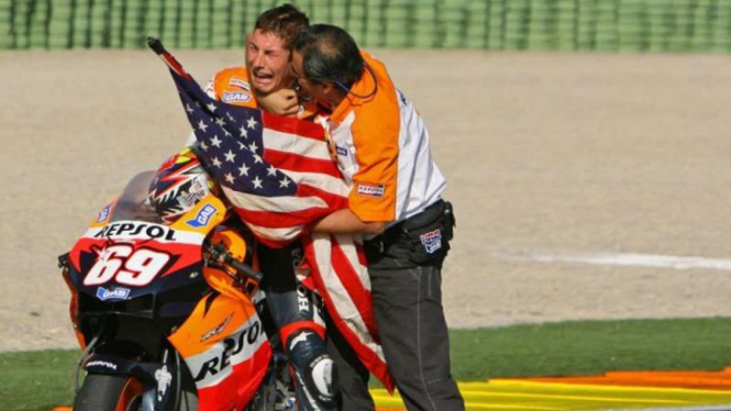  Nicky Hayden di ajang balapan MotoGP