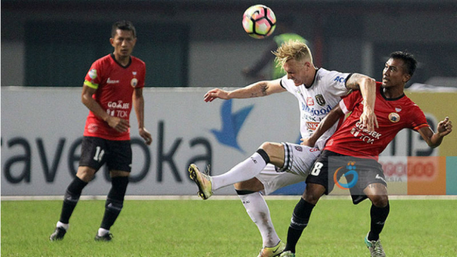 Pemain asing Bali United, Nick van der Velden.
