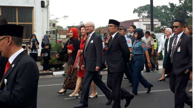 Raja dan Ratu Swedia di Bandung