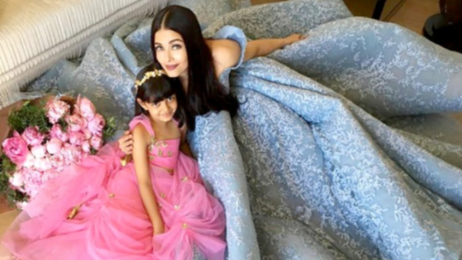 Aishwarya Rai dan Aaradhya Bachchan