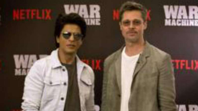 Shah Rukh Khan dan Brad Pitt