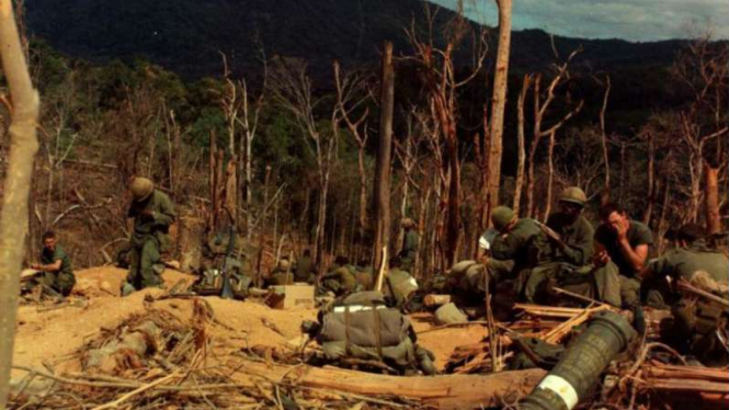 Foto para serdadu AS saat Perang Vietnam